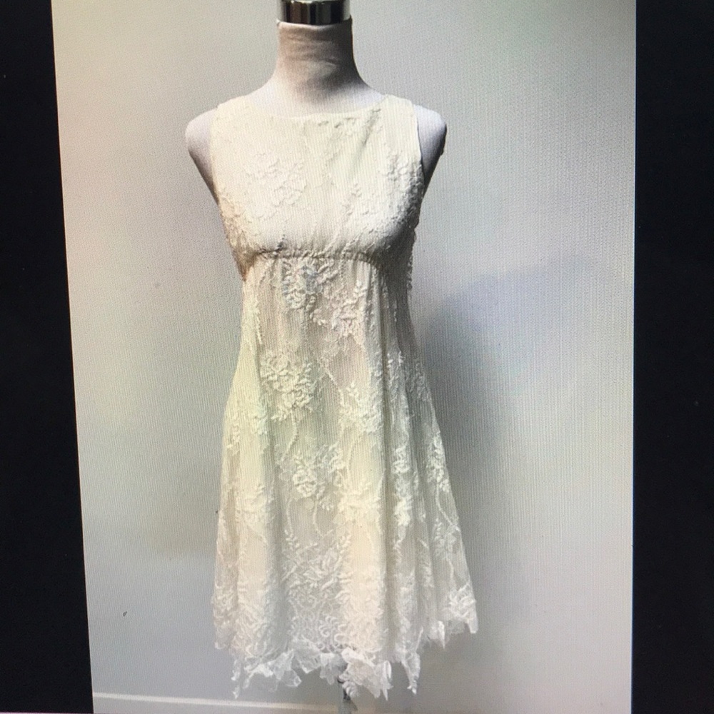 Nina Ricci ivory cream sleeveless lace dress, 34